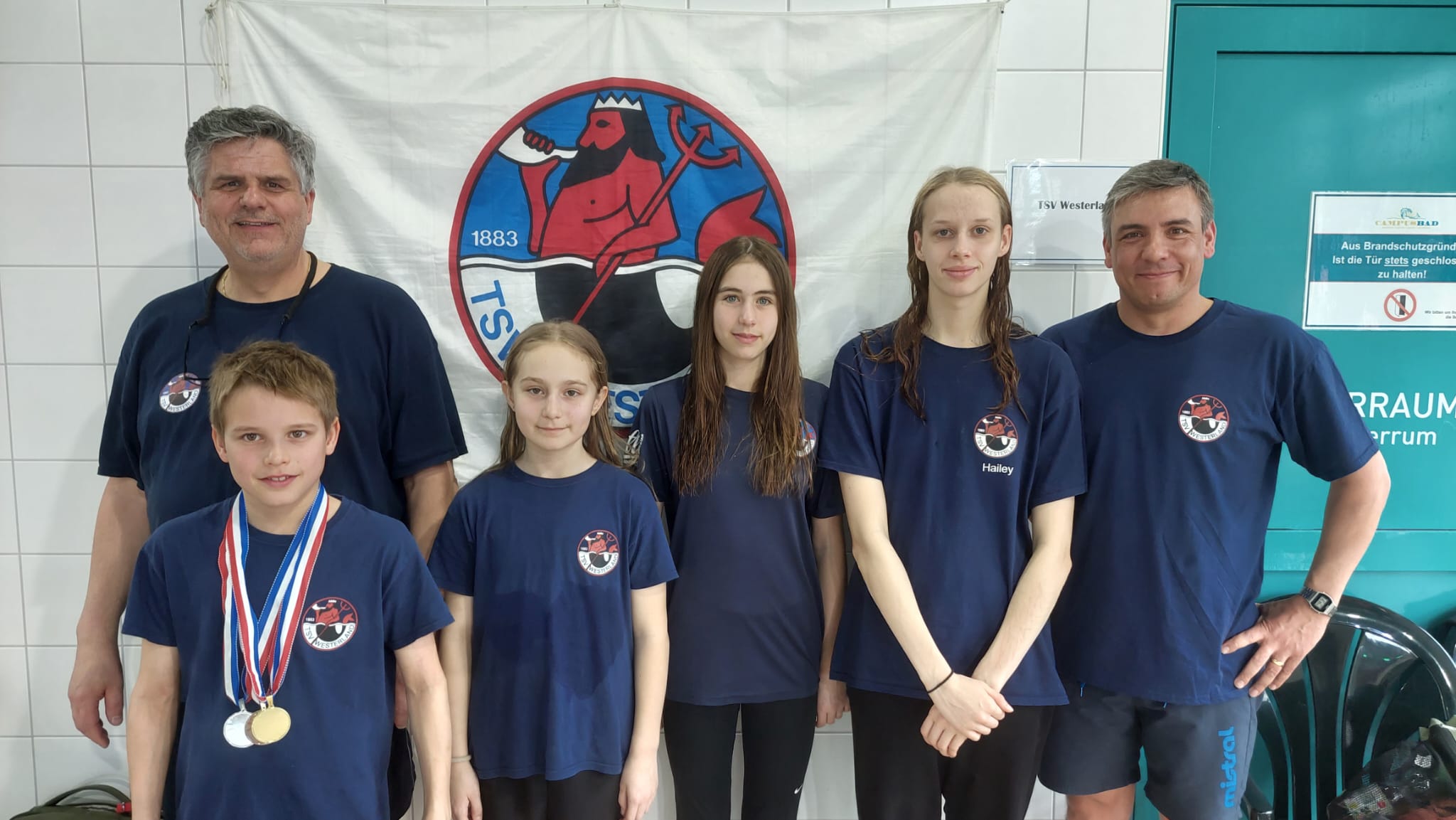 Lennart Guetari ist Zweifacher Landesmeister im Schwimmen